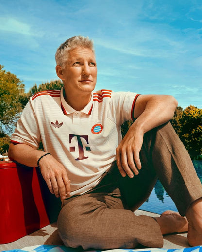 FC Bayern Münich 2024/25 Third Jersey