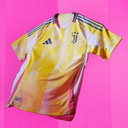 Juventus 2024/25 Away Jersey